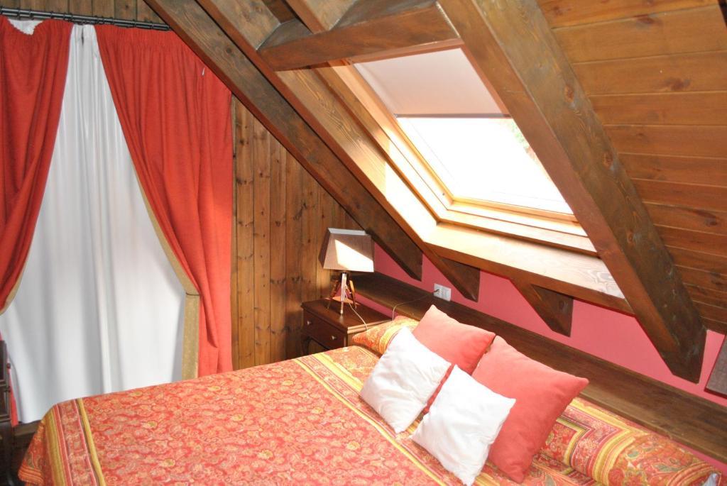 Tierras De Arán Hotel Betlán Szoba fotó